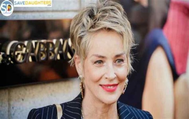 
Diana Larume Height, Weight, Net Worth, Age, Wiki, Who, Instagram, Biography 