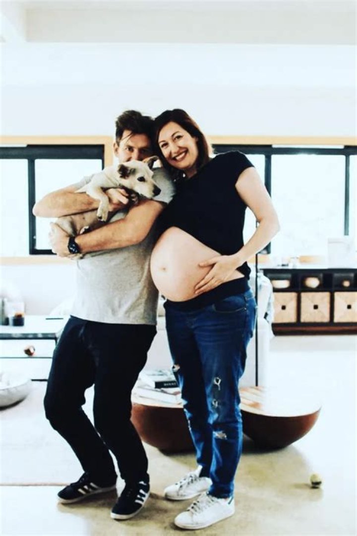 
Does Celia Pacquola Have A Baby? Here’s All We Know About Her Love Life 