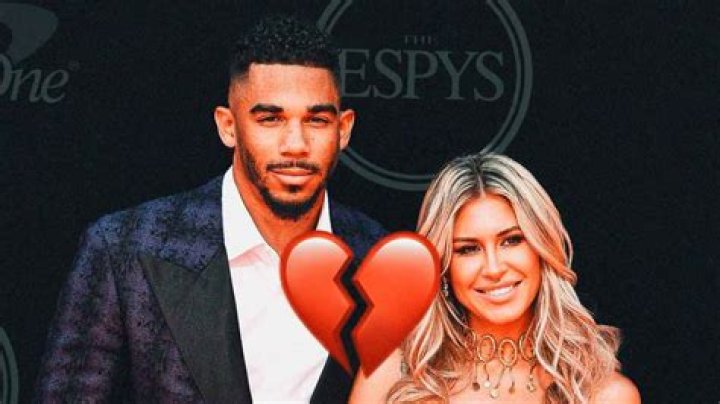 
Evander Kane’s Estranged Wife, Anna Kane Net Worth Explored 