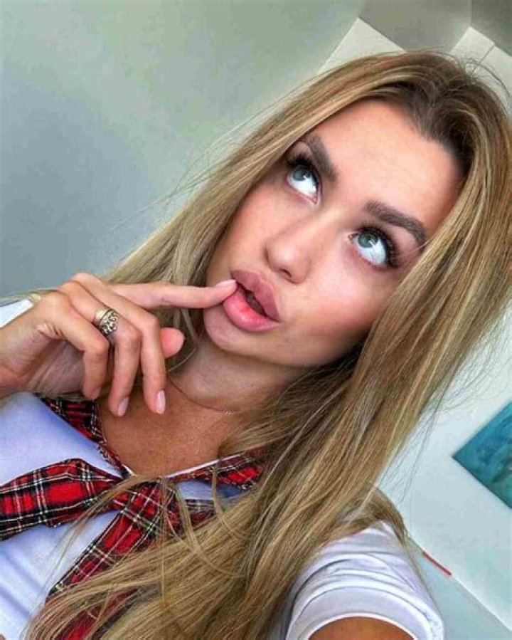 Fenna Ramos Height, Weight, Net Worth, Age, Birthday, Wikipedia, Who, Nationality, Biography