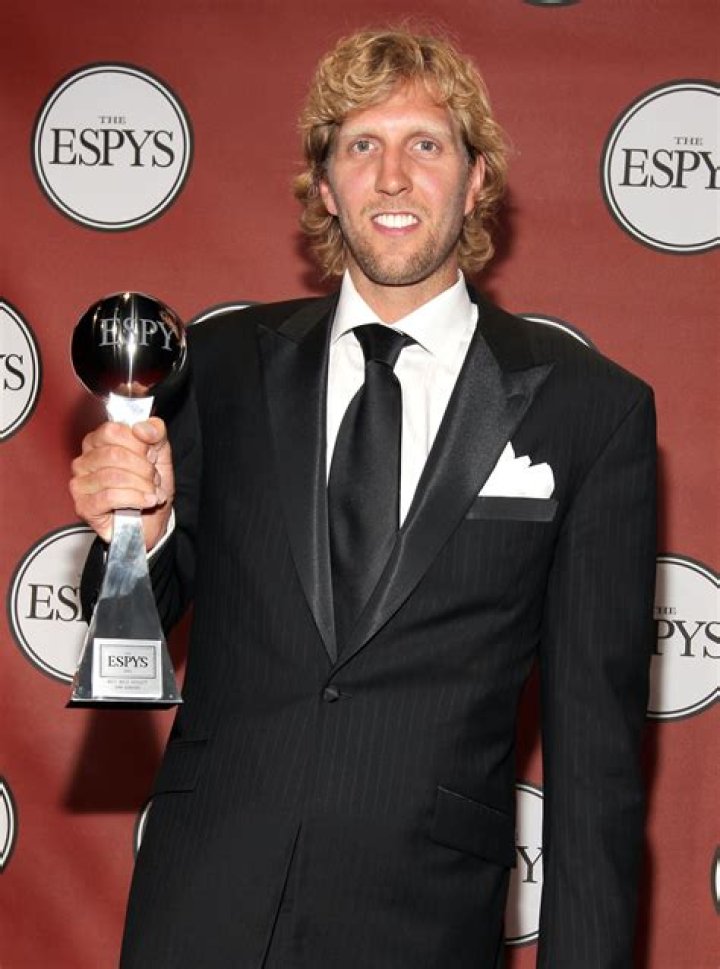 
Kristoffer Olsson Height, Weight, Net Worth, Age, Birthday, Wikipedia, Who, Instagram, Biography 