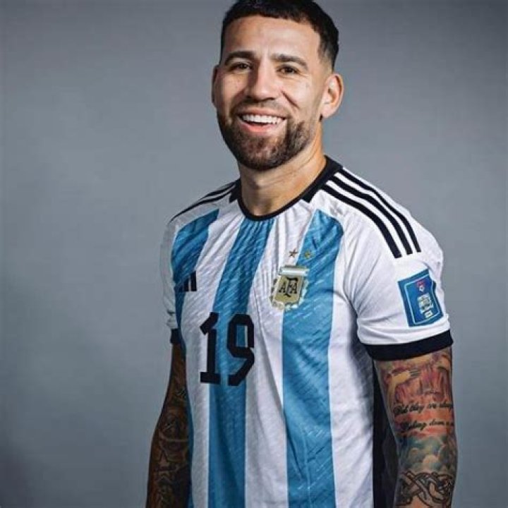 Michele Otamendi Height, Weight, Net Worth, Age, Birthday, Wikipedia, Who, Instagram, Biography