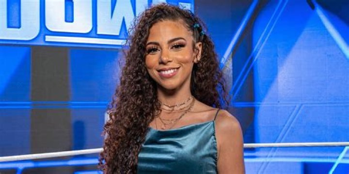 
Samantha Irvin Height, Weight, Net Worth, Age, Birthday, Wikipedia, Who, Instagram, Biography 
